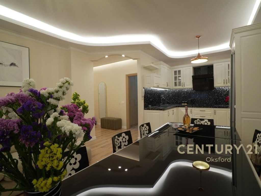 Apartment 2+1+2 for rent at the Paris Municipality