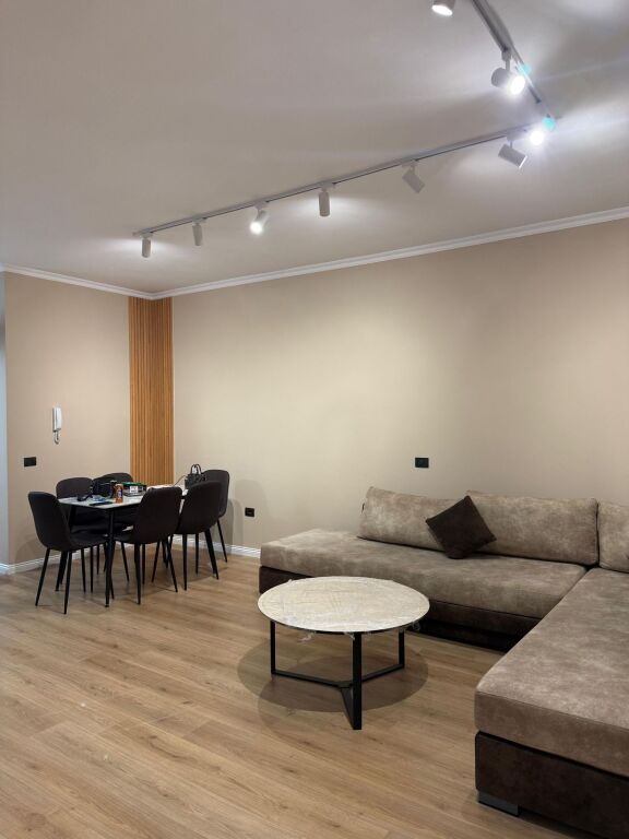 Appartamento 1+1 in affitto via Kosovareve