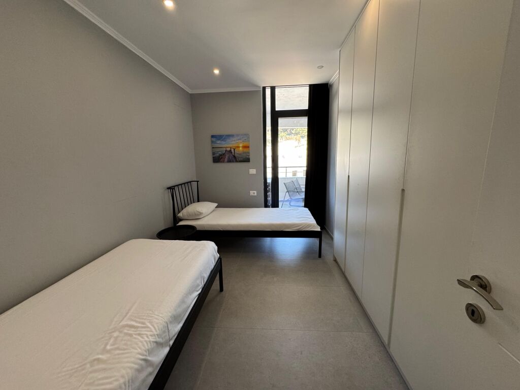 Jepet apartament me qera 2+1