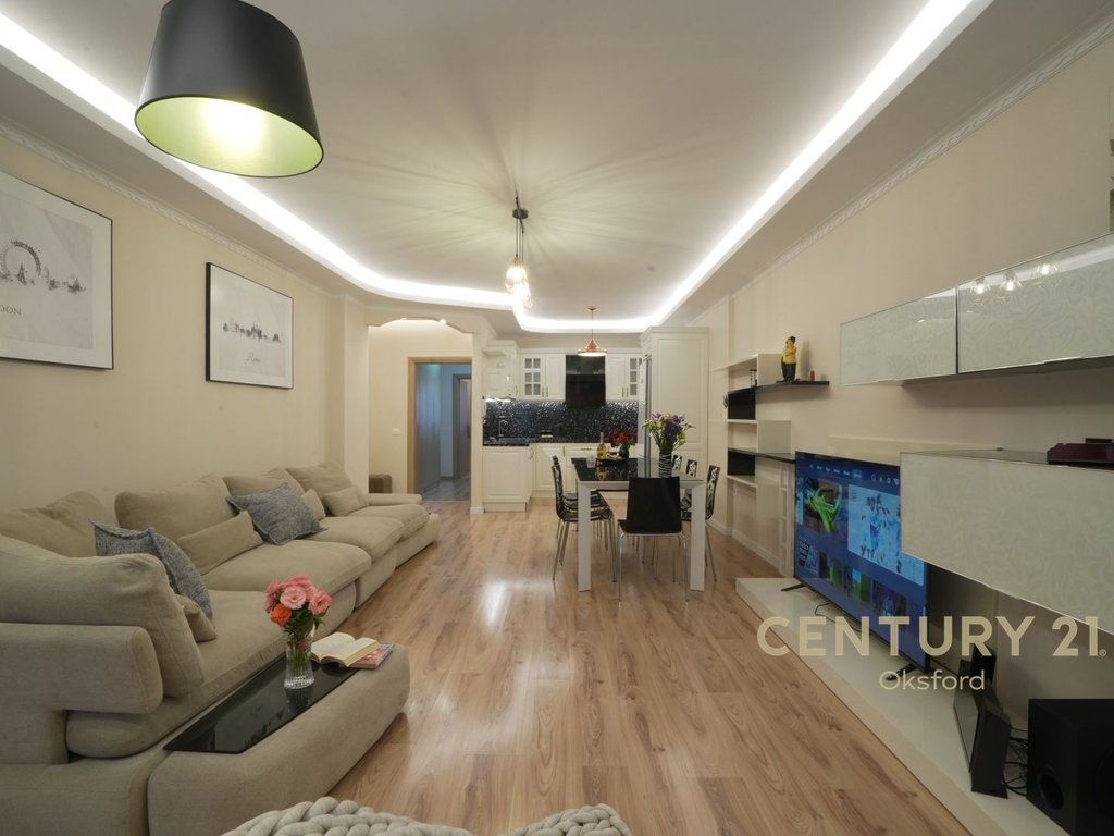 Apartment 2+1+2 for rent at the Paris Municipality