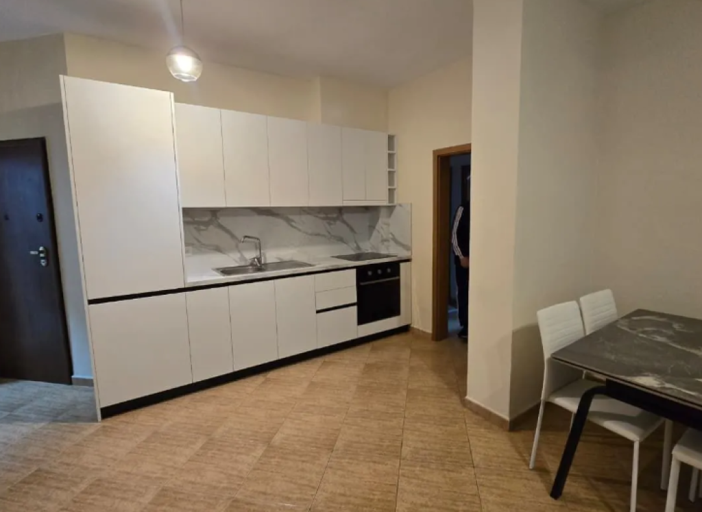 2+1 Apartment for Rent on Kosovareve Street!