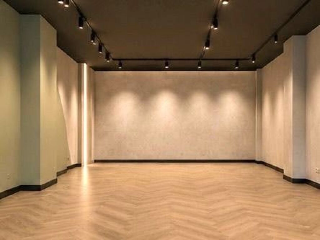 BUSINESS PREMISES FOR SALE ON KOLE KOCI STREET, YZBERISHT