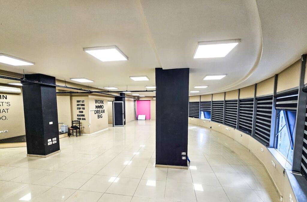 Qera | Ambjent Biznesi | Rruga e Dibrës | 2600 €/muaj