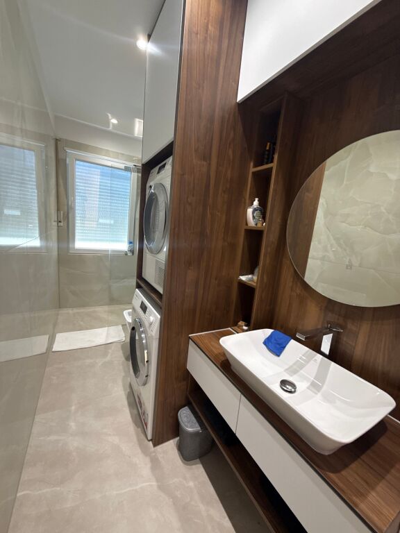 Okazion Shitet Apartament 2+1 tek fresku