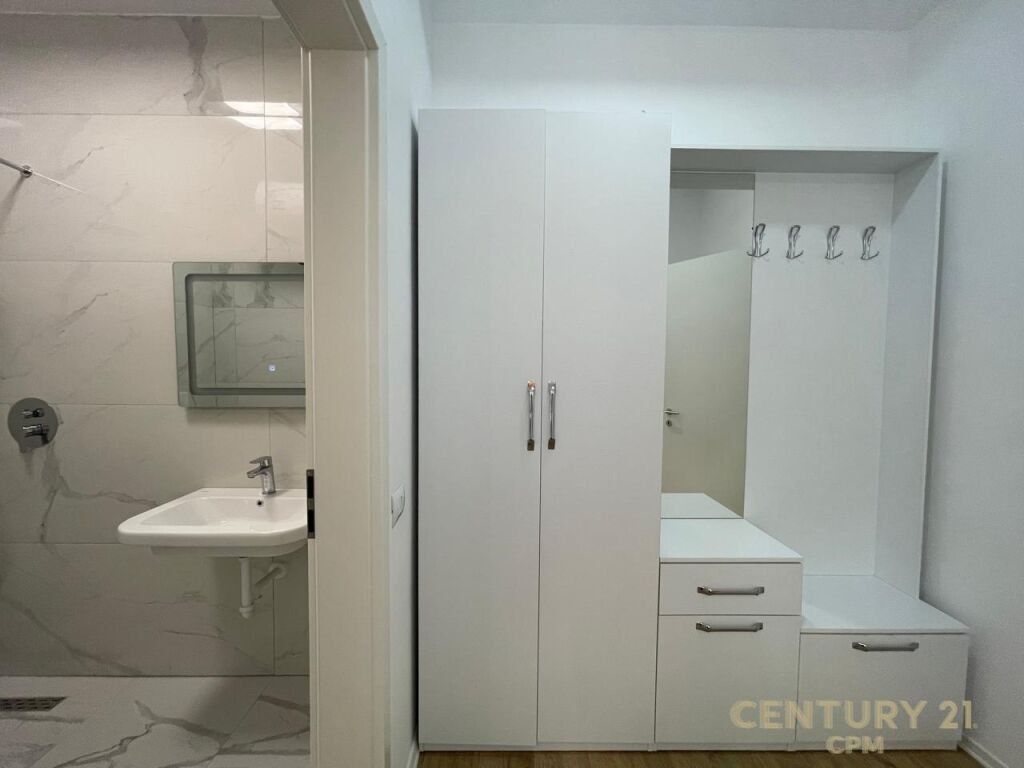 APARTMENT 2+1+2 FOR RENT AT THE COMPLEX "SIRI KODRA 2"! 650 € /Month