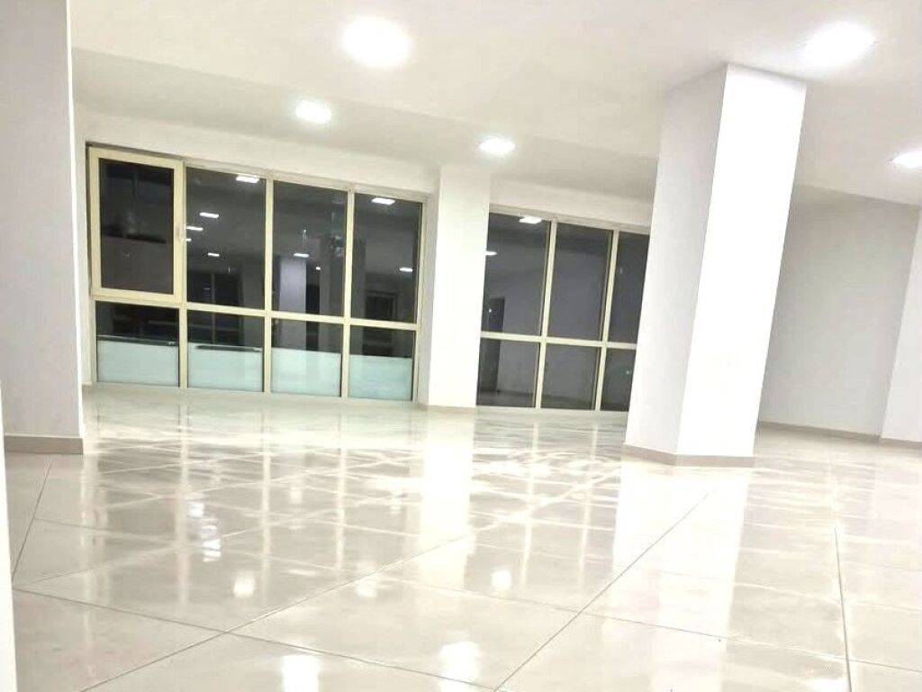 DUPLEX BUSINESS PREMISES FOR RENT NEAR THE NEW BOULEVARD