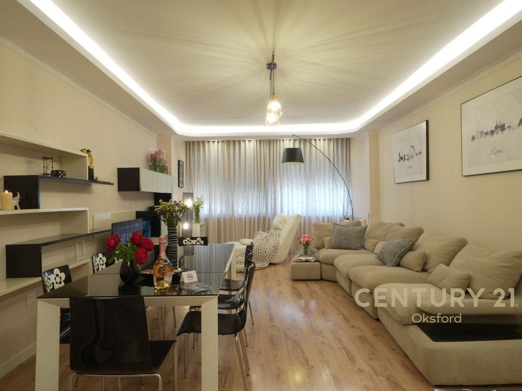 Apartment 2+1+2 for rent at the Paris Municipality