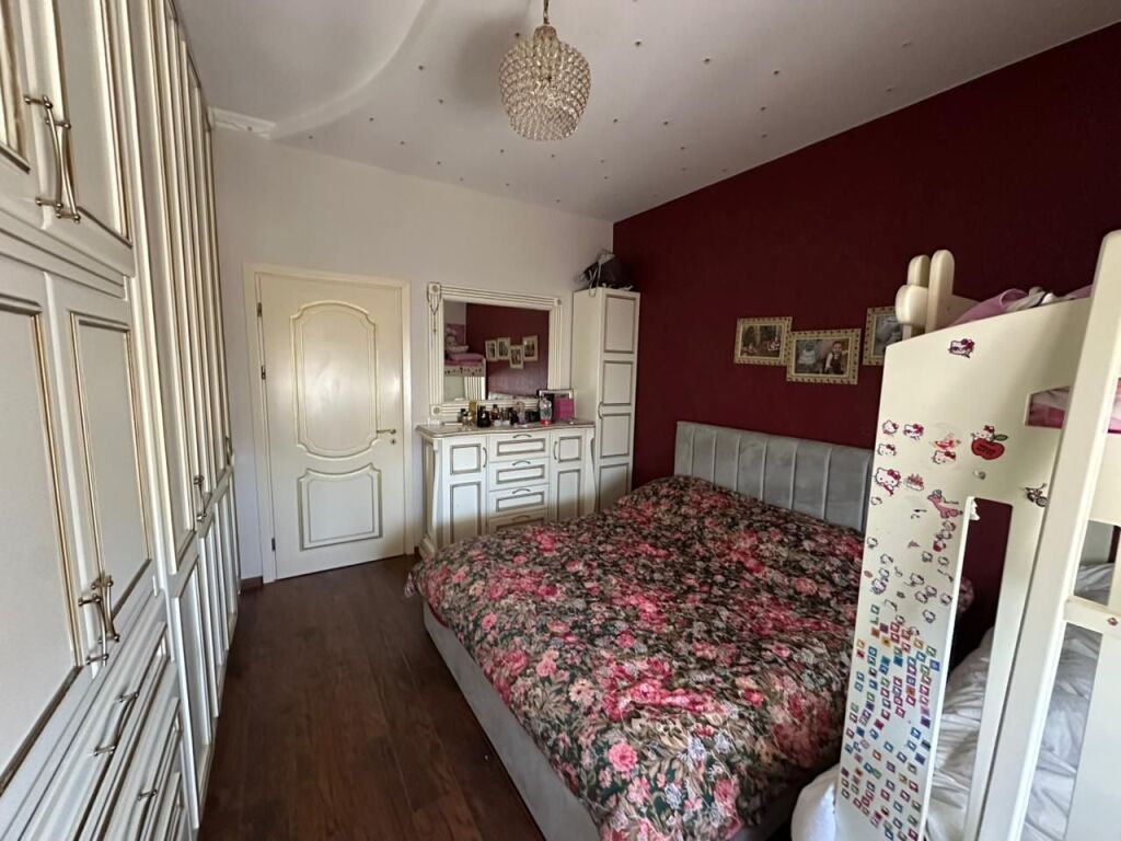 Apartment 1+1 for rent at the Paris Commune.