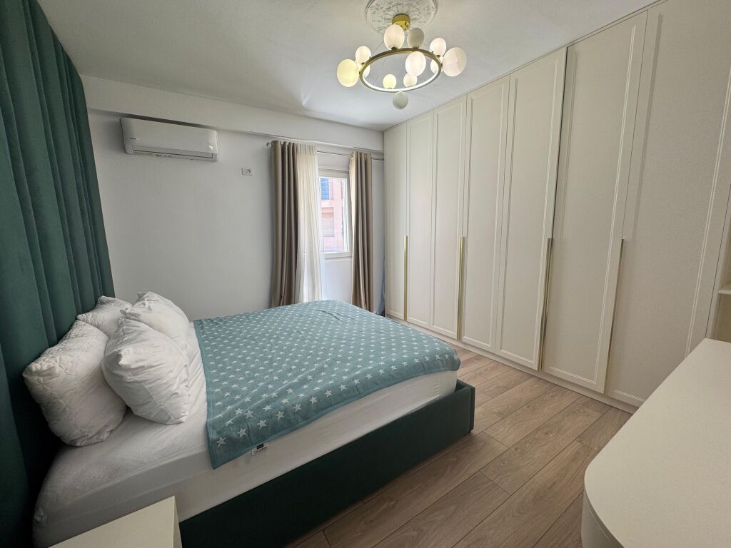 Jepet apartament me qera 2+1
