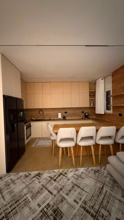 Via Dibra, appartamento 1+1 in affitto, arredato. 65.000 Leke