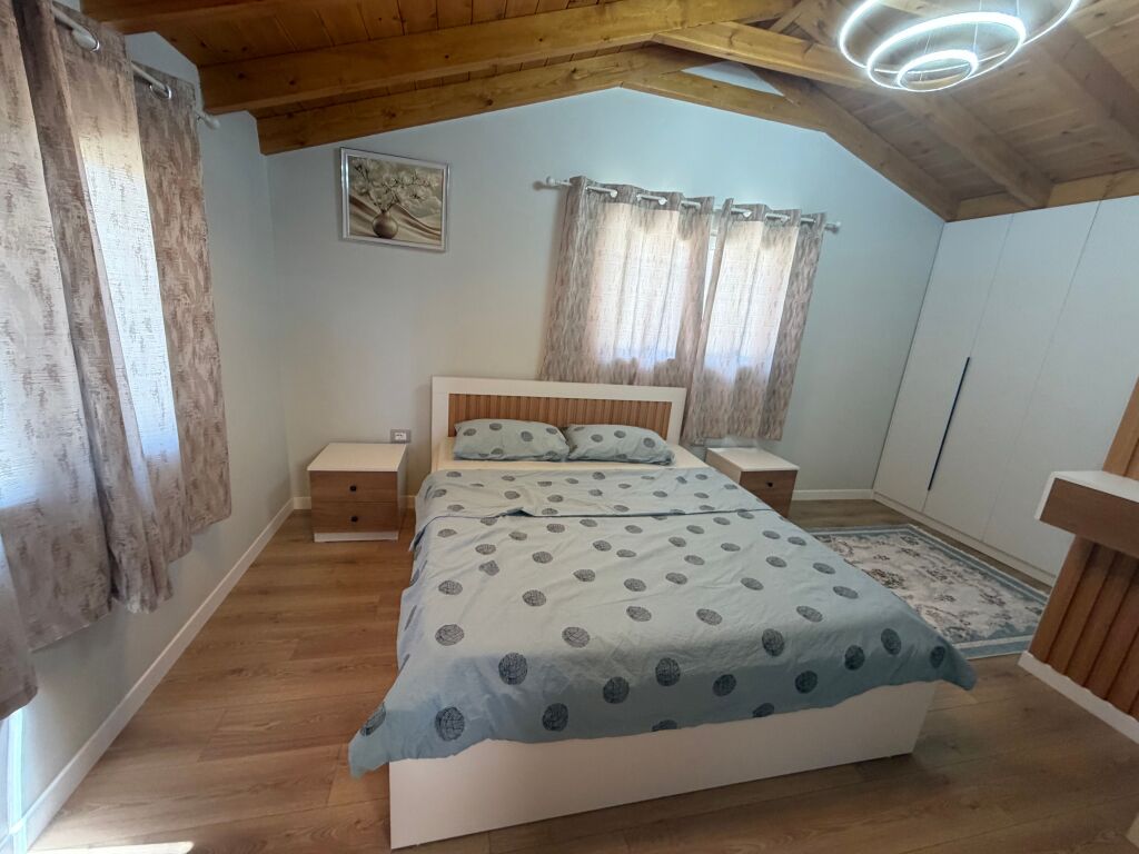 1+1,floor villa with parking,American villas ,450 thousand lek