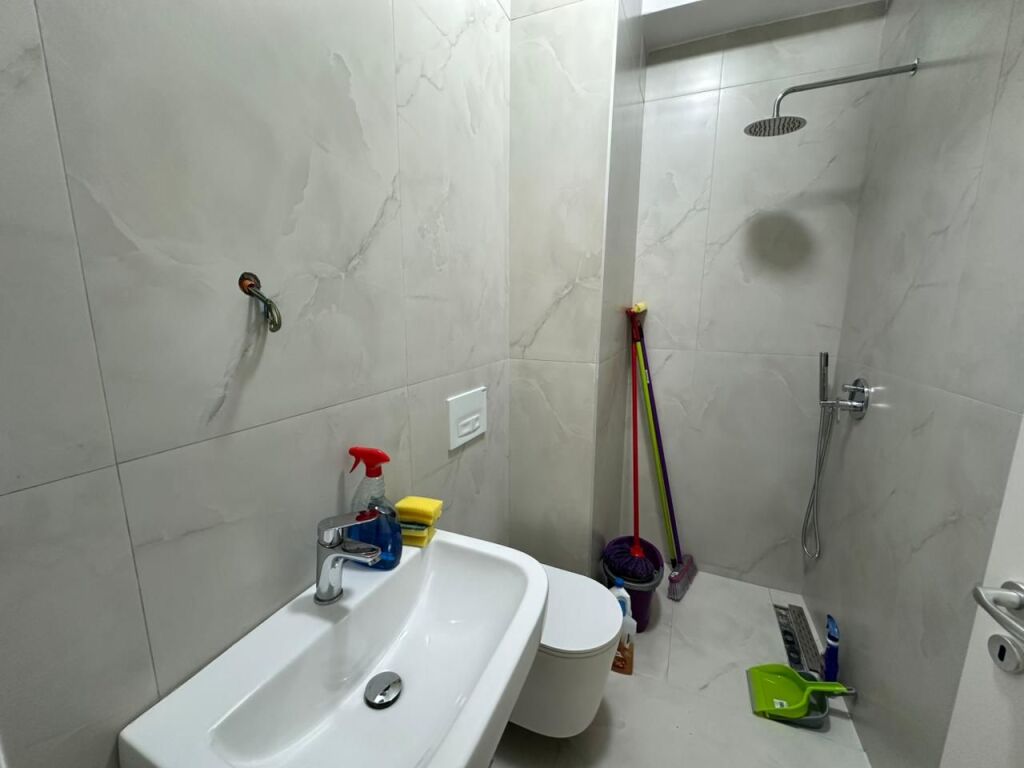 Apartament 1+1 per qira tek Kadiu ne Ali Demi.