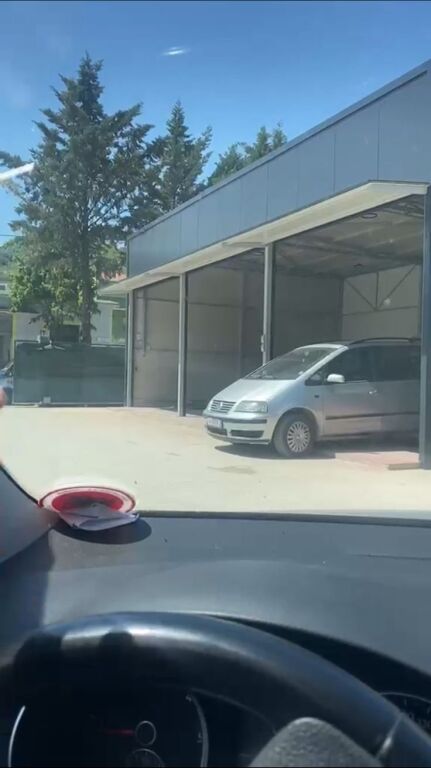 Jepet me qera Servis Makinash ne Yrshek/ tek Lajthiza