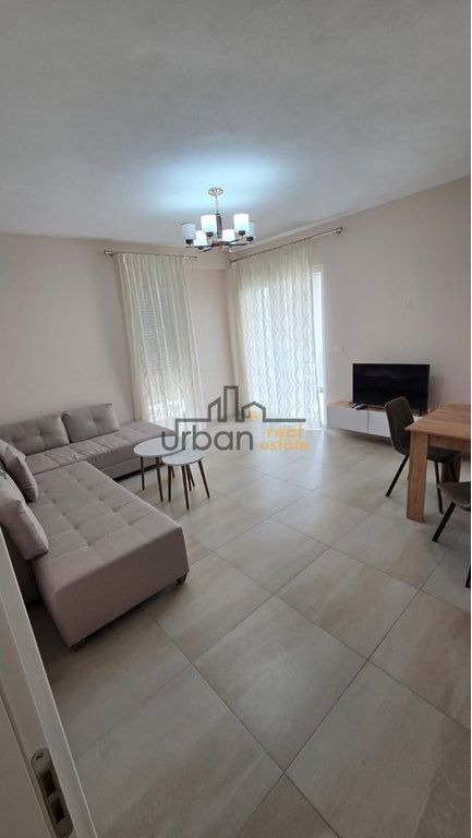 Affitto, Appartamento 3+1+ Posto Auto, Ali Demi, Tirana - 50.000 Leke | 100 m²