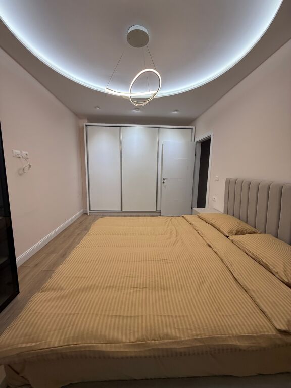 Okazion Shitet Apartament 2+1 tek fresku