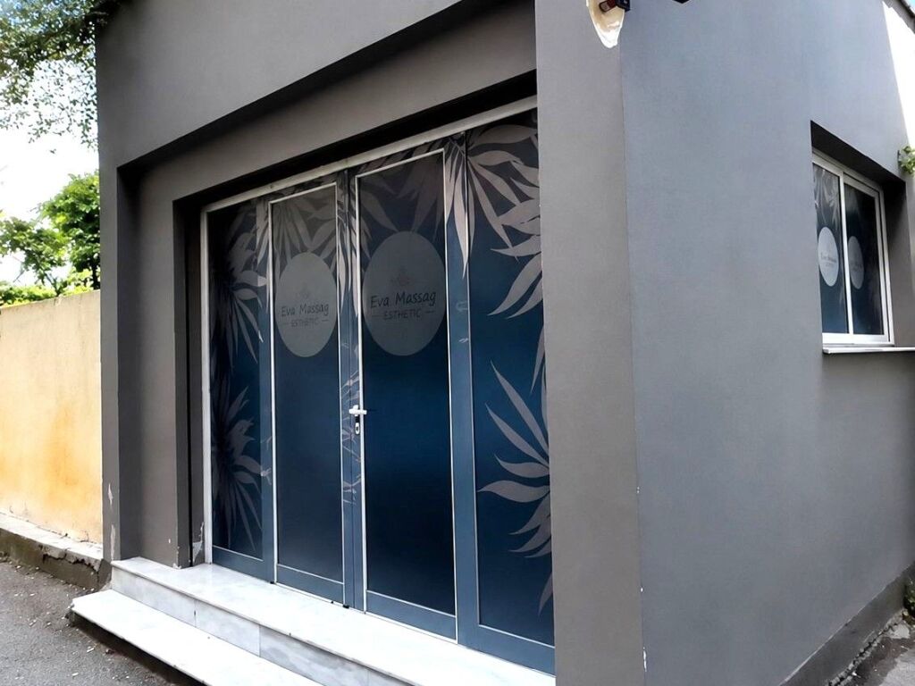 AMBIENTE COMMERCIALE IN AFFITTO VICINO ALL'ANELLO, VIA BARDHYL