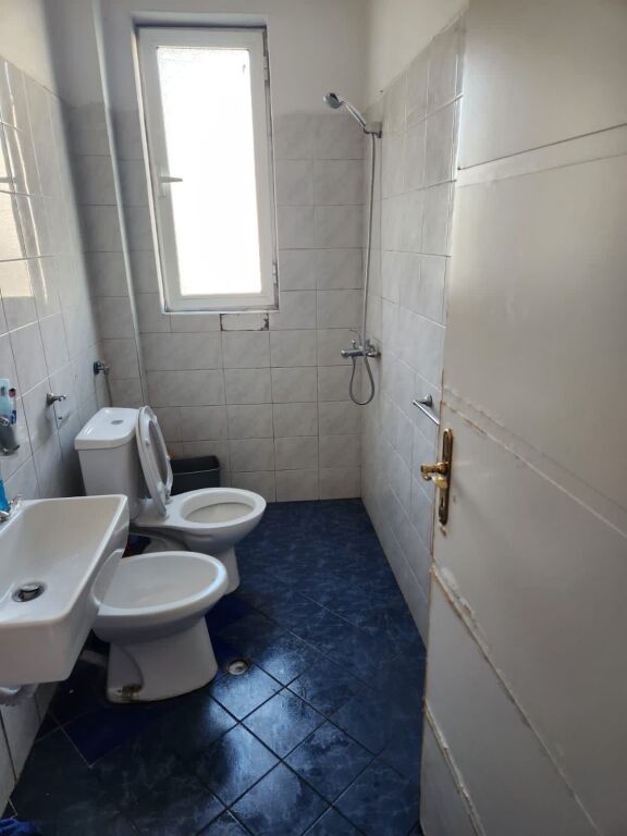 1+1, 4th floor existing, bardhy berryl street, 450 thousand leke