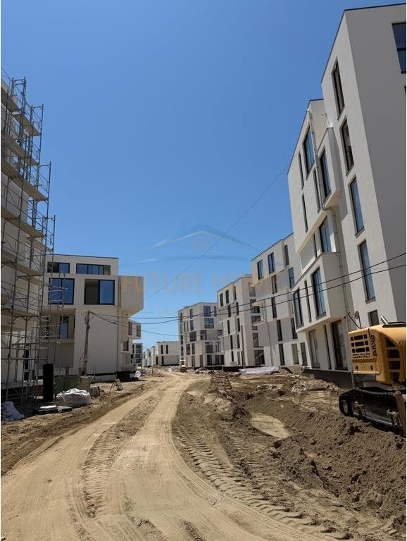 Shitet Apartament 2+1, Kompleksi Porto Lalëzi, Hamallaj