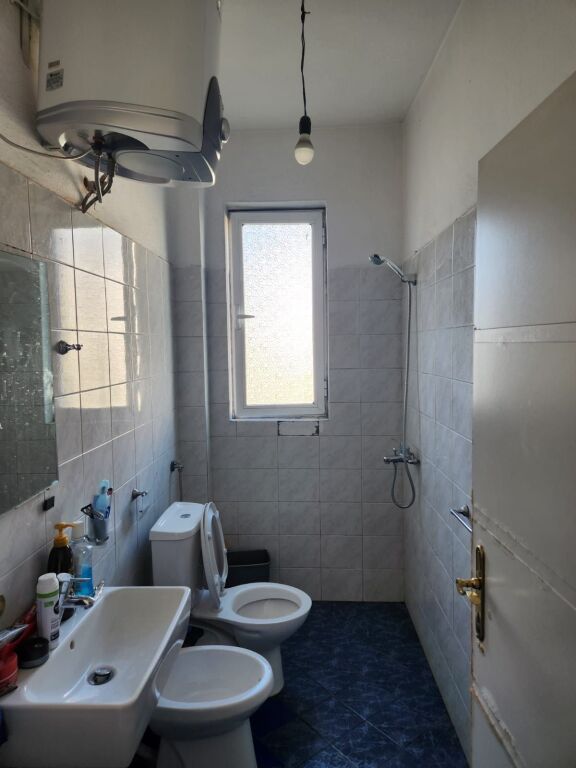 1+1, 4th floor existing, bardhy berryl street, 450 thousand leke
