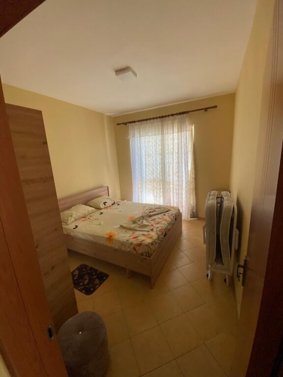 Jepet apartament me qera Shkembi Kavajes