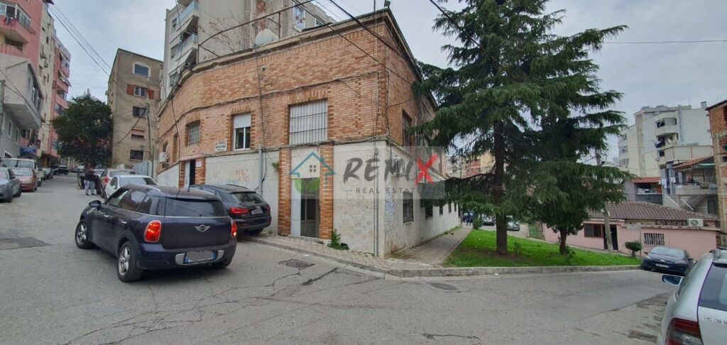 🏡 PRIVATE HOUSE FOR SALE NEAR THE CENTER OF DURRËS