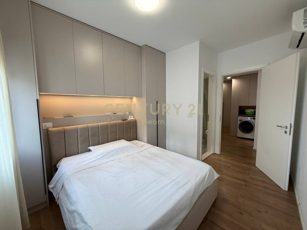 2+1 apartment for sale at Kodra e Diellit