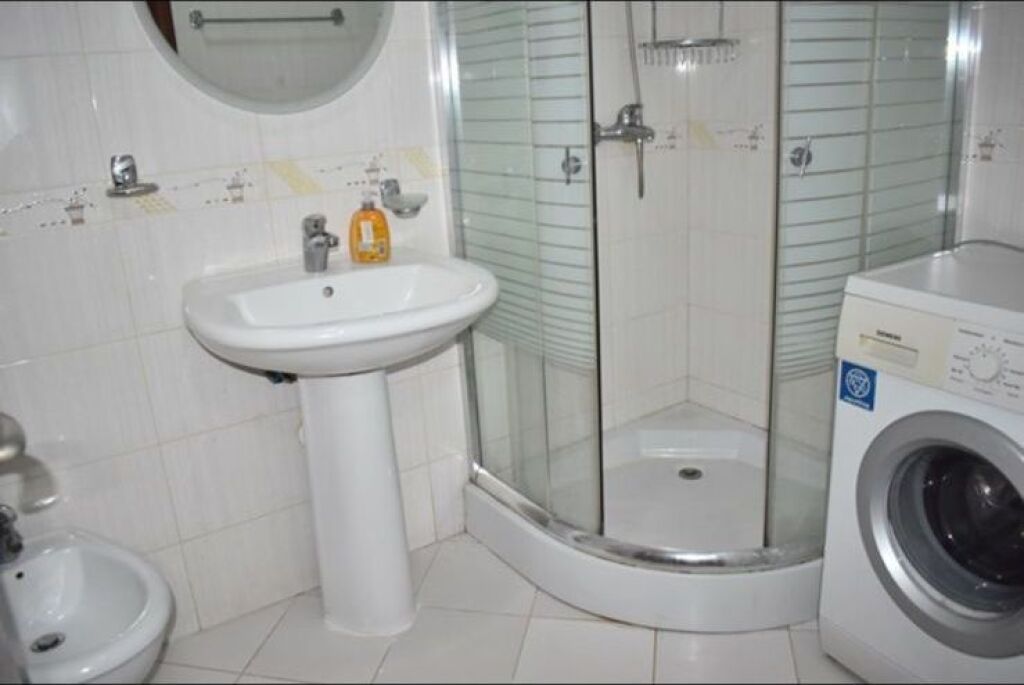 Apartment 2+1+ parking for rent Tirana Prosecutor's Office