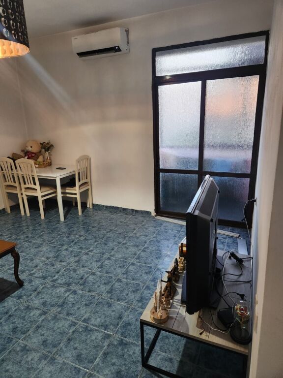 1+1, 4th floor existing, bardhy berryl street, 450 thousand leke