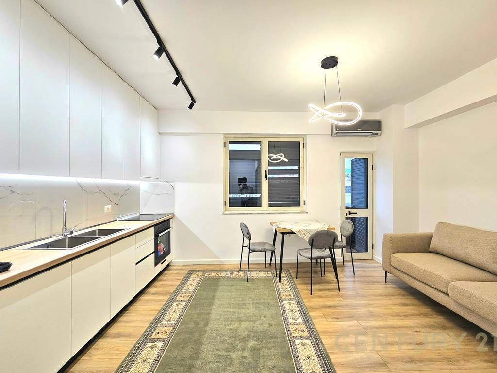 APARTMENT 1+1 FOR RENT NEAR 21 DHJETORI. 630 € /Month