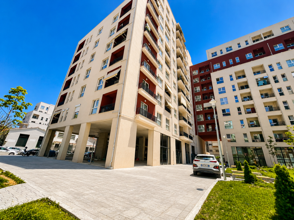 Shitet Apartament 2+1 në Aura Complex, Tiranë