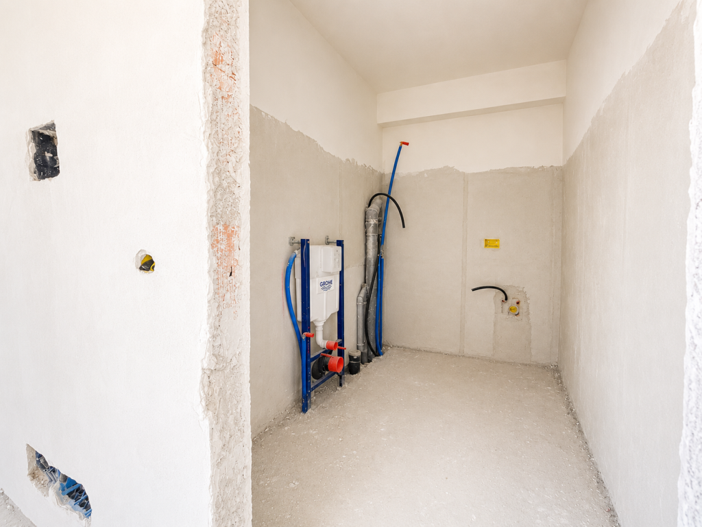 Apartment 1+1 with Spacious Area for Sale in Golem, Kavajë