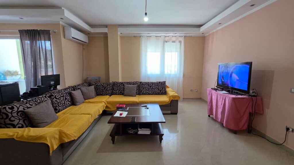 Apartment 1+1 plus veranda for rent, Kodra e Diellit