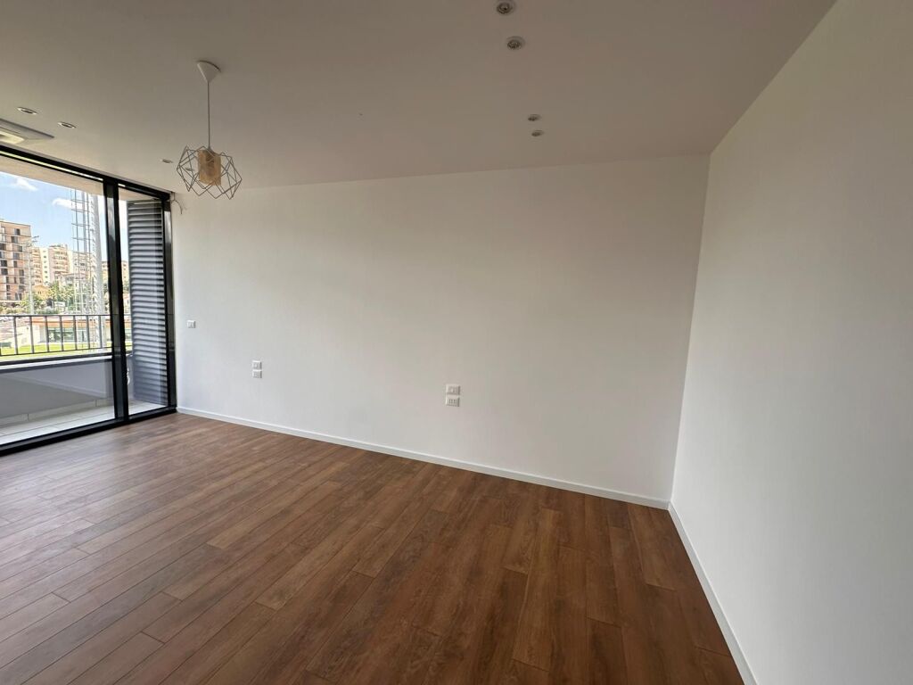🏢 Appartamento 2+1 + Posto Auto in Affitto 📍 Via Kosovarëve, Residenza Lake View