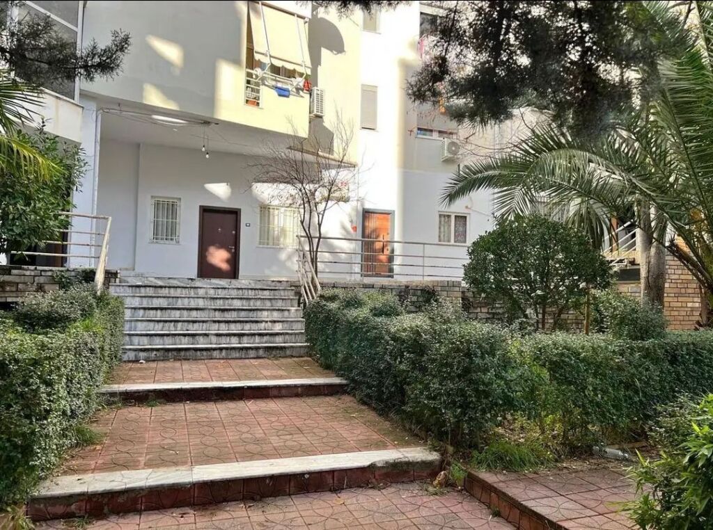 Appartamento arredato di 80 m2 in affitto - Fresku