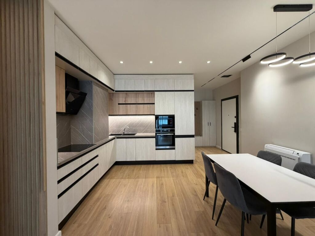 Apartment 2+1+Parking for rent at the Olympic Complex.