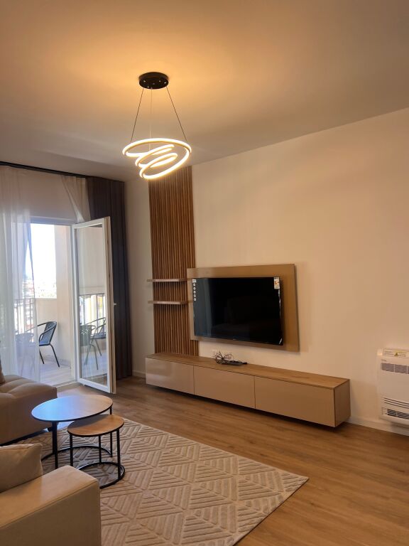 Jepet me qira 2+1+1 KOMPLEKSI AURA Rruga Dritan Hoxha700€