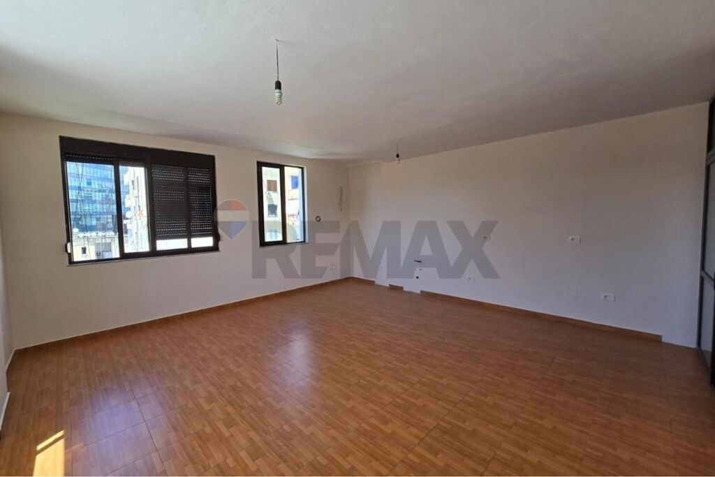 Appartamento - In Vendita - Zogu I Zi, Tirana(ID: 530411001-1378)