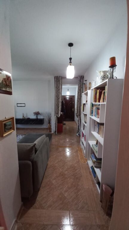 Appartamento in Affitto 2+1 - Di fronte all'Università Zoja e Këshillit të Mirë