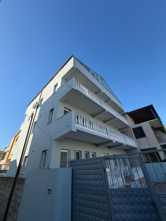 For rent 1st floor of a private house 2+1