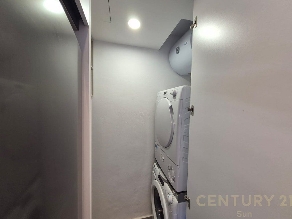 SHITET APARTAMENT 2+1 NË ZEMËR TË BLLOKUT