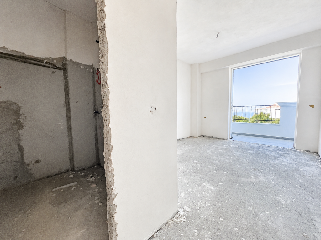 Apartment 1+1 with Spacious Area for Sale in Golem, Kavajë