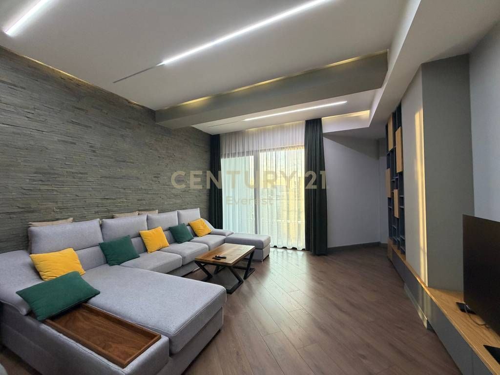 SQUARE 21, SHESIM APARTAMENT 2+1+2
