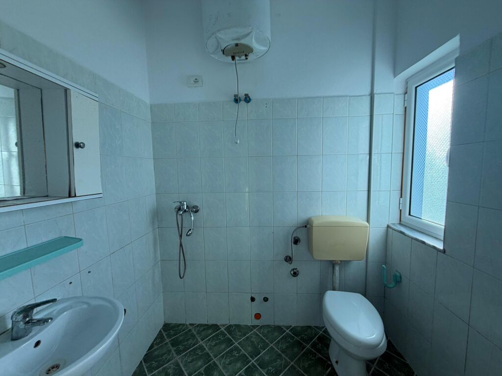 For rent 1st floor of a private house 2+1