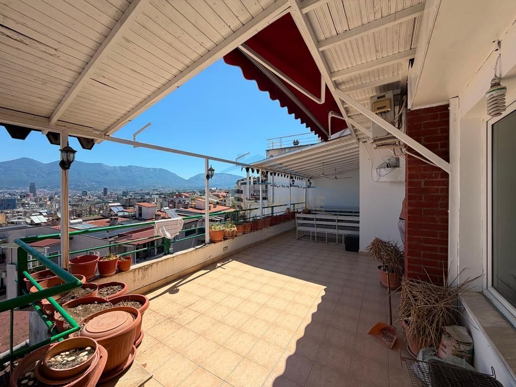 For sale, Duplex 4+1+2, Selite, Tirana.