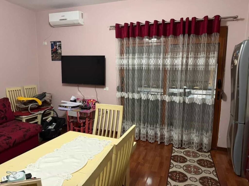 Apartament 1+1 me qira!