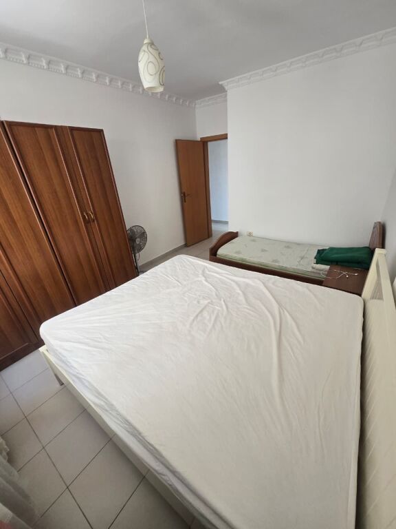 Apartment 1+1 for sale in Golem.