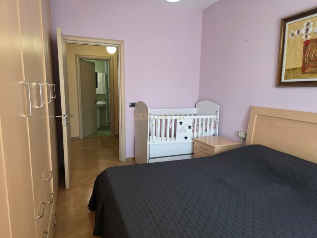 FRESKU, Jepet apartament 1+1 me Qera, 360 € /Muaj