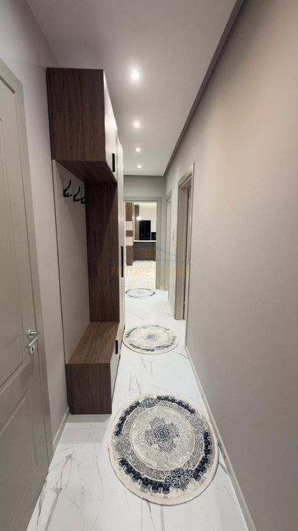 Qera, Apartament 2+ 1+ 2 + Post Parkimi , Jordan Misja , Tirane .