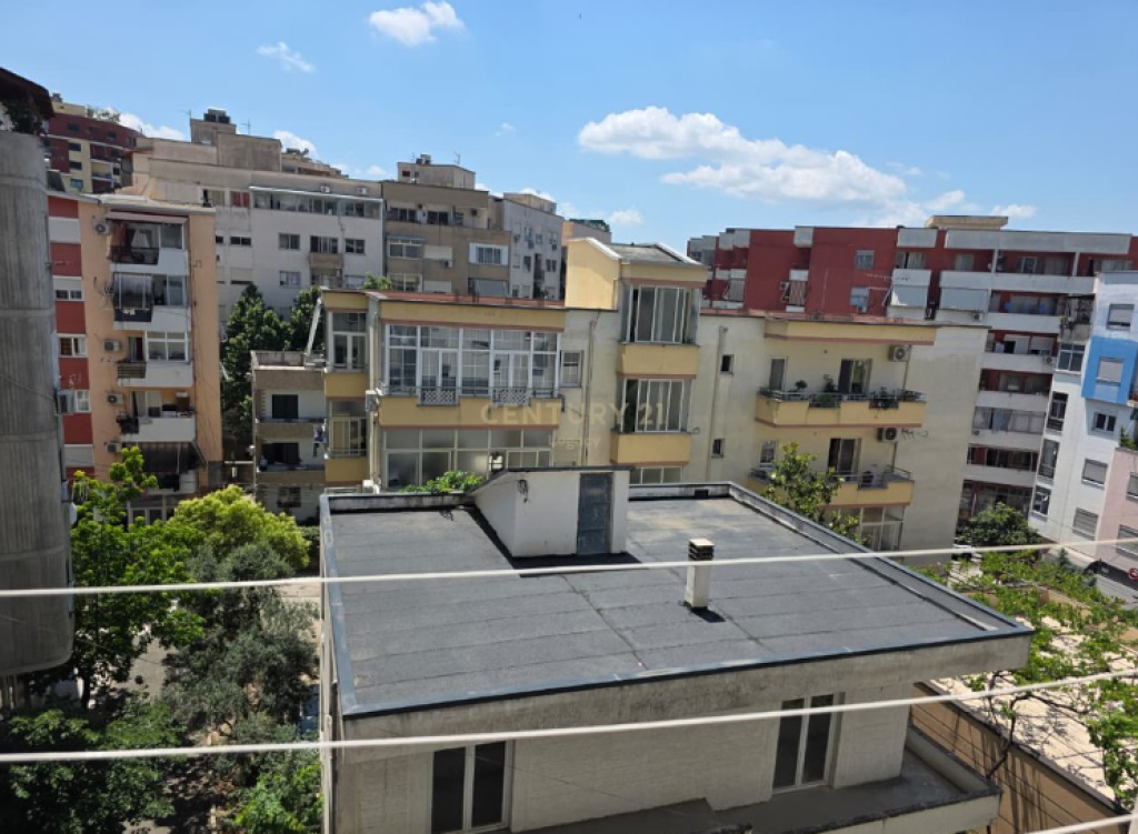 FRESKU, Jepet apartament 1+1 me Qera, 360 € /Muaj
