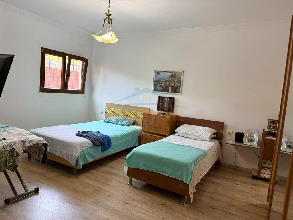 For sale, Apartment 2+1+2, Lake.